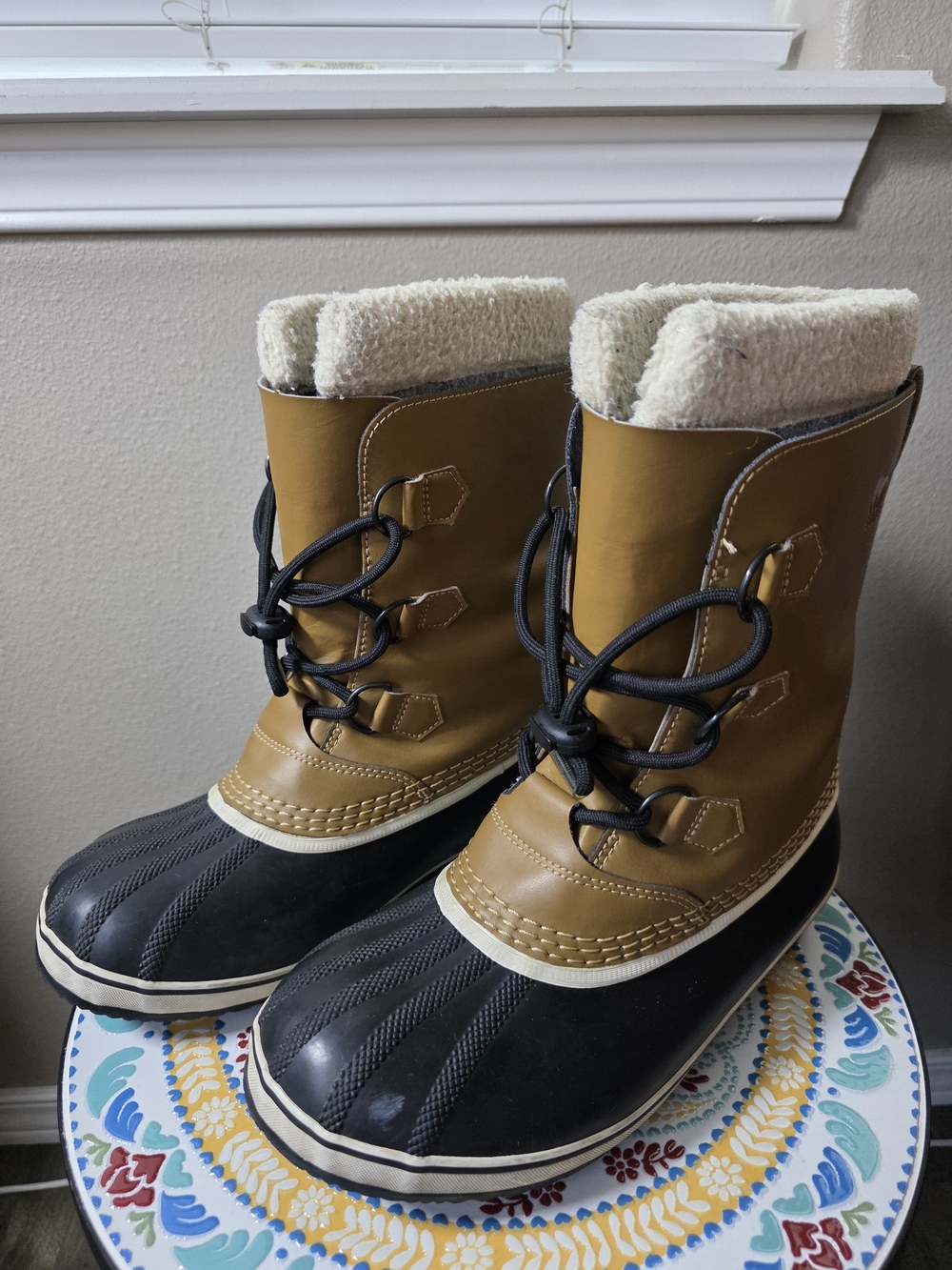 Sorel Caribou Women's Buff Tan Waterproof Boots Sz 7